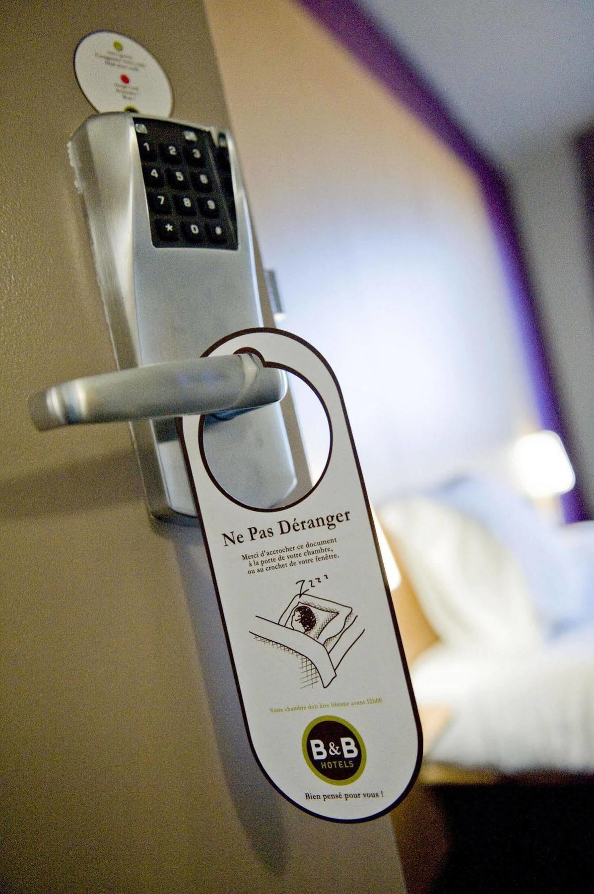 B&B Hotel Lille Tourcoing Centre Екстер'єр фото